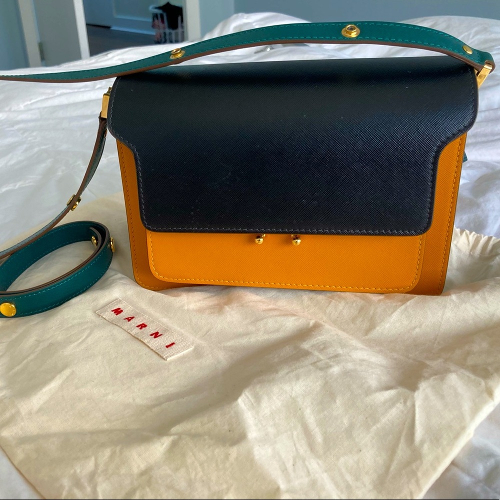 Marni medium Trunk shoulder bag black+yellow+green